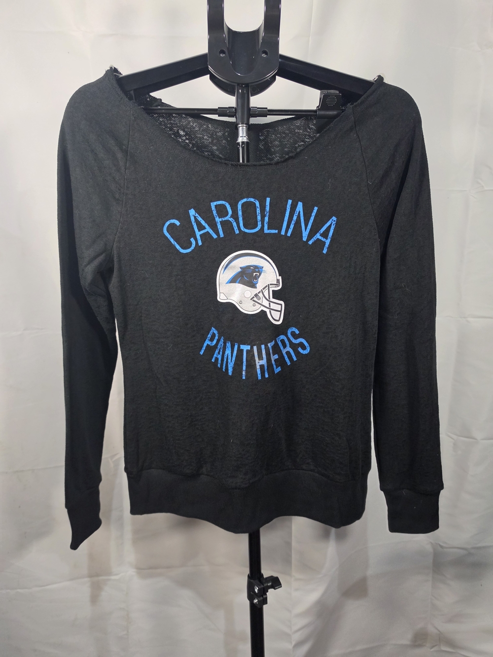 NFL Juniors Carolina Panthers Black Pullover Sweatshirt with Blue Logo NWT SZMED